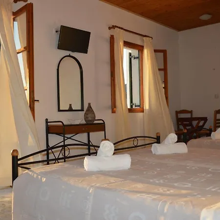 Vavoulas Village Hotel